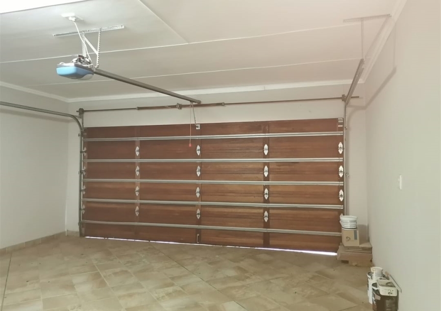 3 Bedroom Property for Sale in Fraaiuitsig Western Cape